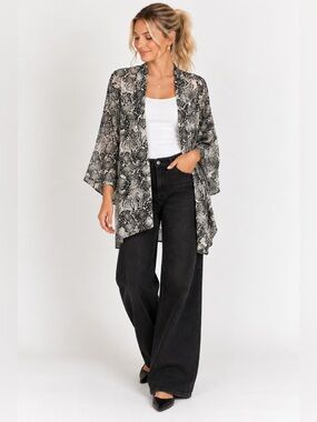 H&M Divided Snake Print Kimono Top Open Front Animal Print